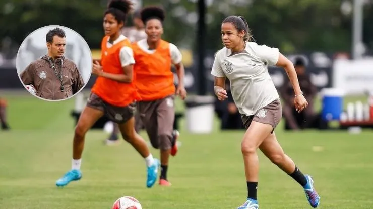Lucas Piccinato, técnico do Corinthians orienta as Brabas no último treino decisivo para o duelo contra o São Paulo na semifinal do Paulistão Feminino