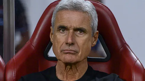 Luís Castro durante partida entre Al Duhail e Al-Nassr, pela AFC Champions League. Foto: Noushad Thekkayil