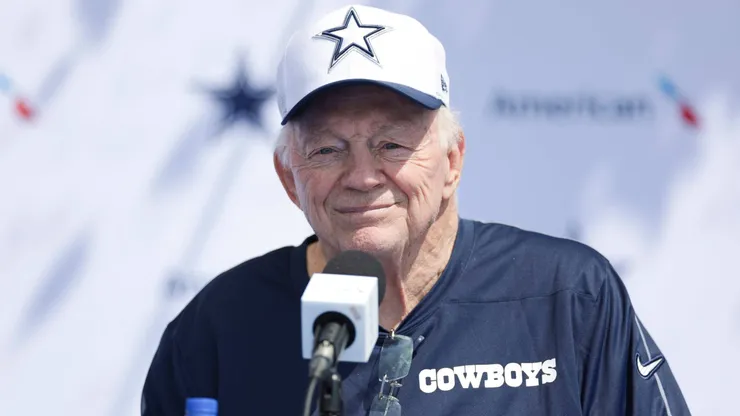 Jerry Jones avisa que Micah Parsons não irá sair do Cowboys