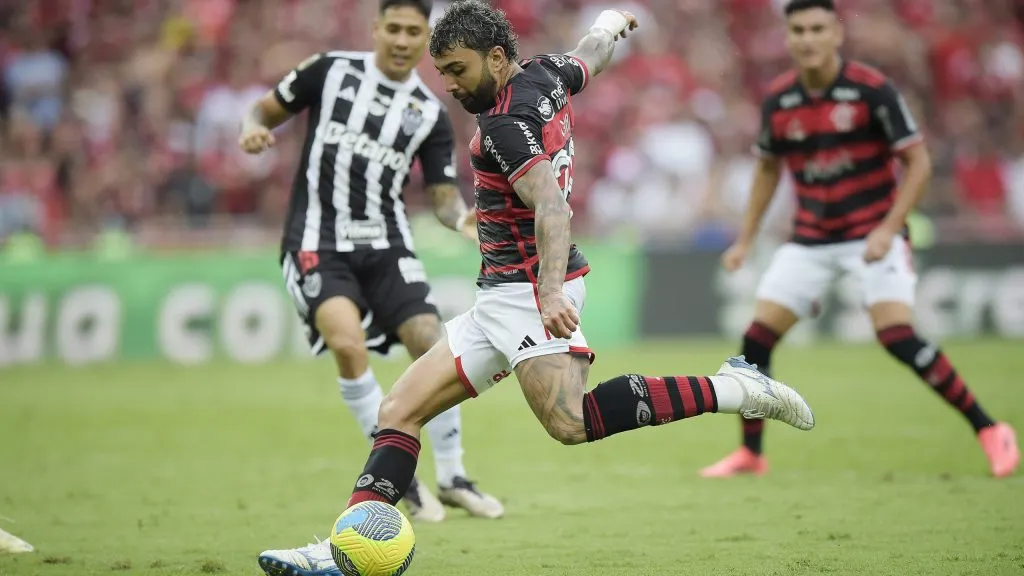 Gabigol comemorando gol diante do Galo. Foto: Alexandre Loureiro/AGIF