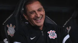 Luis Castro ou Renato Gaúcho? Corinthians tem novidade sobre Ramón Díaz