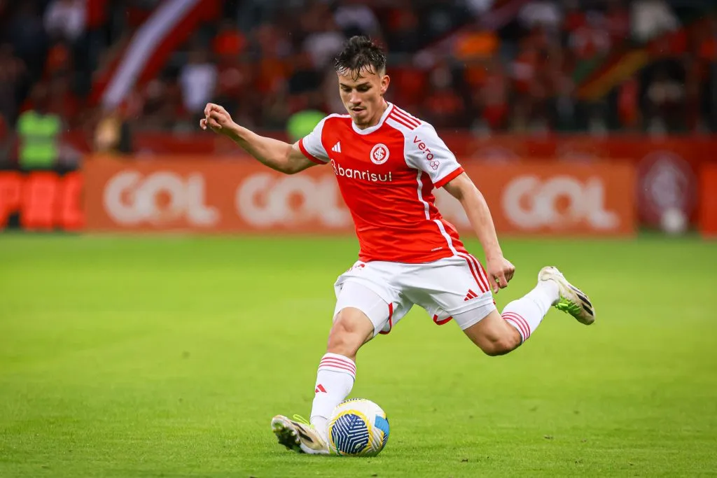 Bernabei virou um dos destaques do time. Maxi Franzoi/AGIF.