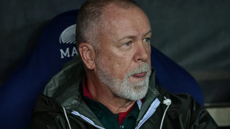 Demissão de Mano Menezes após não ativar cláusula de renovação no Fluminense tem decisão