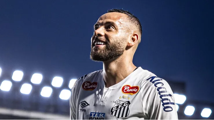 Guilherme após marcar contra o Vila Nova. Foto: Raul Baretta/ Santos FC.