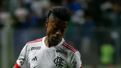 Bruno Henrique, jogador do Flamengo, durante aquecimento antes da partida contra o Cruzeiro no estádio Independência pelo Brasileirão