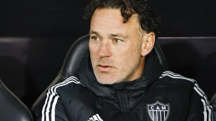 Gabriel Milito promete Atlético “dando tudo” contra o Flamengo - Foto: Ernesto Ryan/Getty Images.