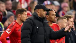 Vincent Kompany da instruções para jogadores em partida da Bundesliga entre Bayern de Munique e Union Berlin. (Photo by Alexander Hassenstein/Getty Images)