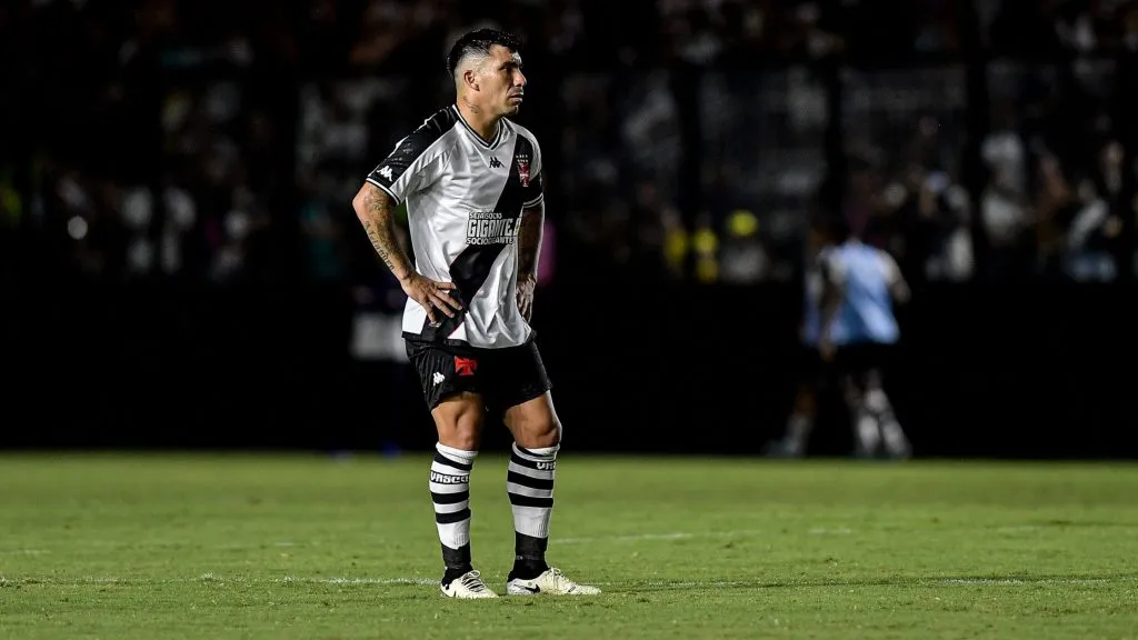 Medel tem situação exposta e chega ao Vasco – Foto: Thiago Ribeiro/AGIF
