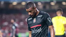 De La Cruz preocua o Mengão. Foto: Fernando Torres/AGIF