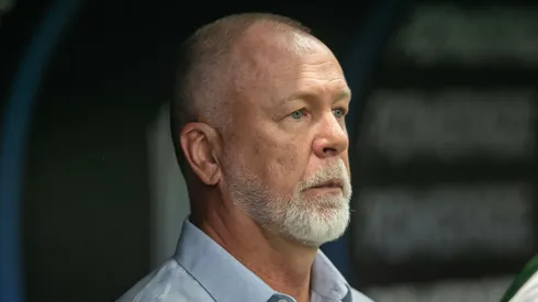 Mano Menezes tem problemão com ausência importante