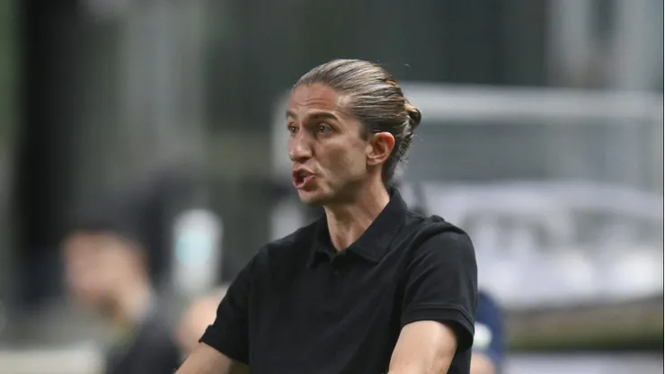 Filipe Luís ainda não completou nem dez partidas. Foto: Pedro Vilela/Getty Images