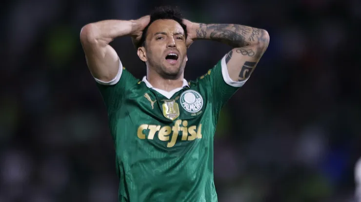 Felipe Anderson não vive bom momento no Palmeiras, mas convenceu Evangelista a vir ao SEP - Foto: Ettore Chiereguini/AGIF