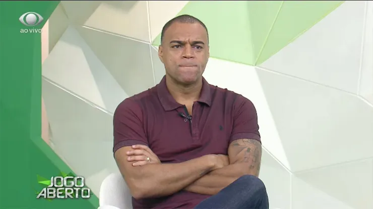 Goleiro do Corinthians foi elogiado por Denilson - Foto: Reprodução/Band.