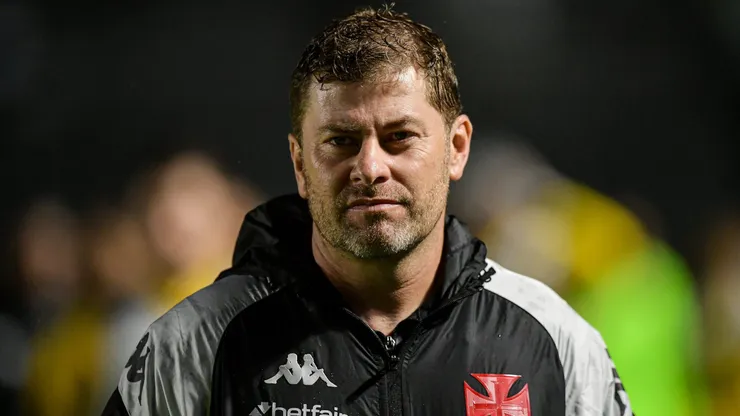 Baixo rendimento de Jean David vira preocupação nos bastidores do Vasco