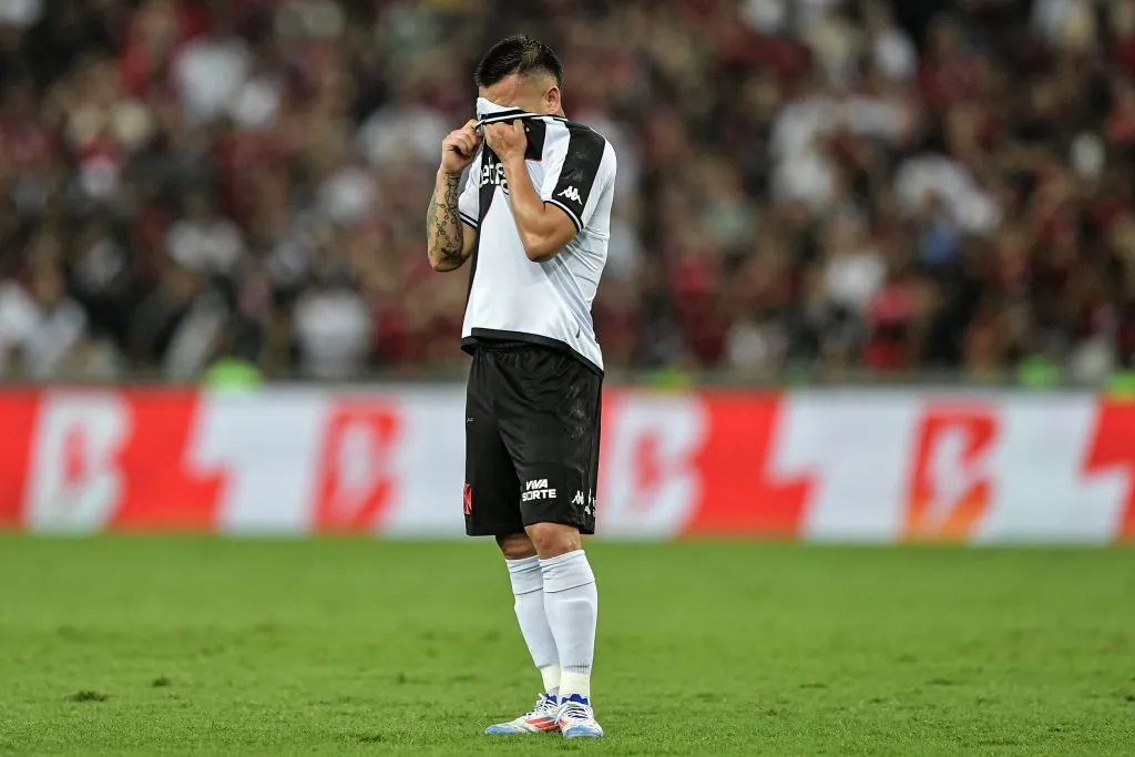 Jean David foi muito criticado nas redes sociais por baixo rendimento contra o Botafogo. Foto: Thiago Ribeiro/AGIF.