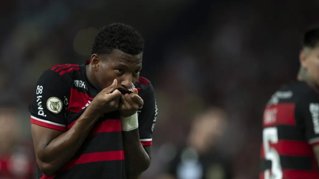 Foto: Jorge Rodrigues/AGIF – BH  desfalcou o time contra o Atlético deve formar dupla de ataque com Gonzalo Plata diante do Cruzeiro.