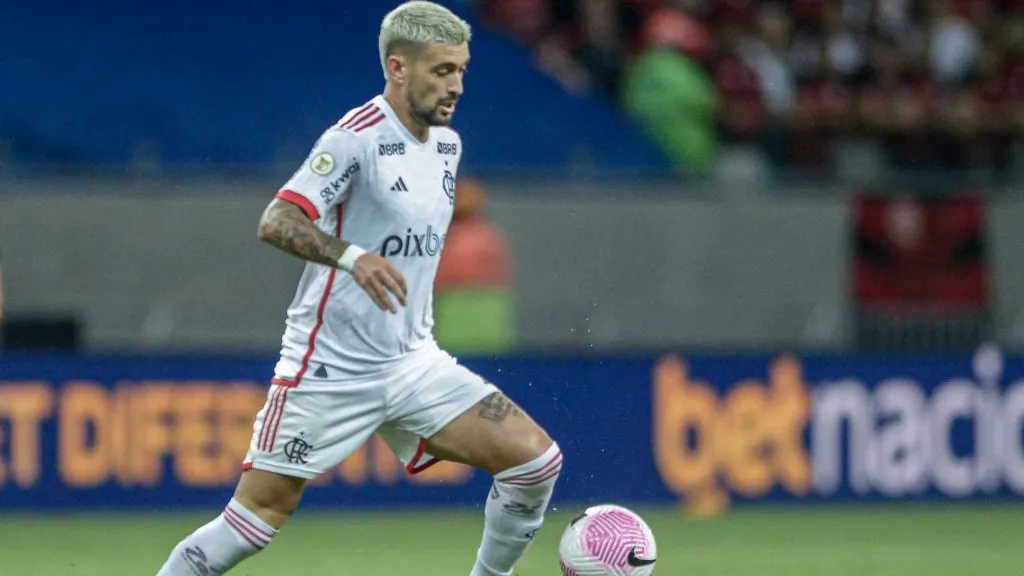 Arrascaeta em ação pelo Flamengo. Foto: Jhony Pinho/AGIF