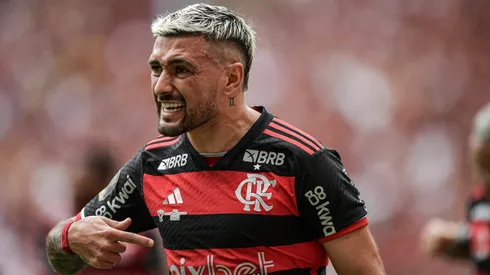 Arrascaeta jogador do Flamengo comemora seu gol durante partida contra o Atlético-MG. Foto: Thiago Ribeiro/AGIF