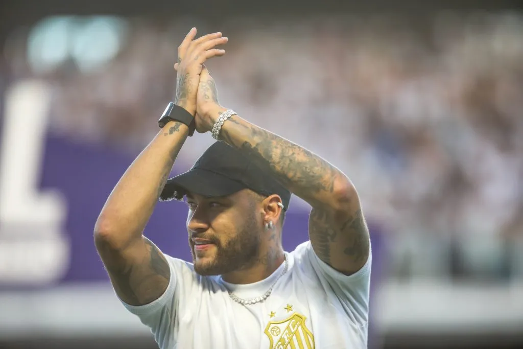 Foto: Reinaldo Campos/AGIF – Neymar dará preferência ao Santos em retorno ao futebol brasileiro