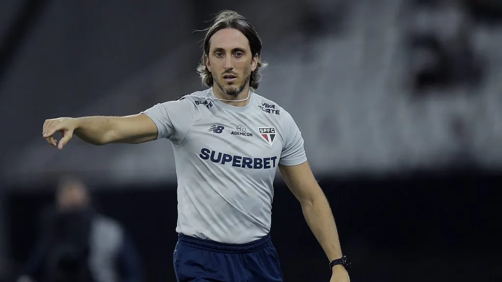 Zubeldía tem bom aproveitamento no SPFC. Foto: Alexandre Loureiro/AGIF