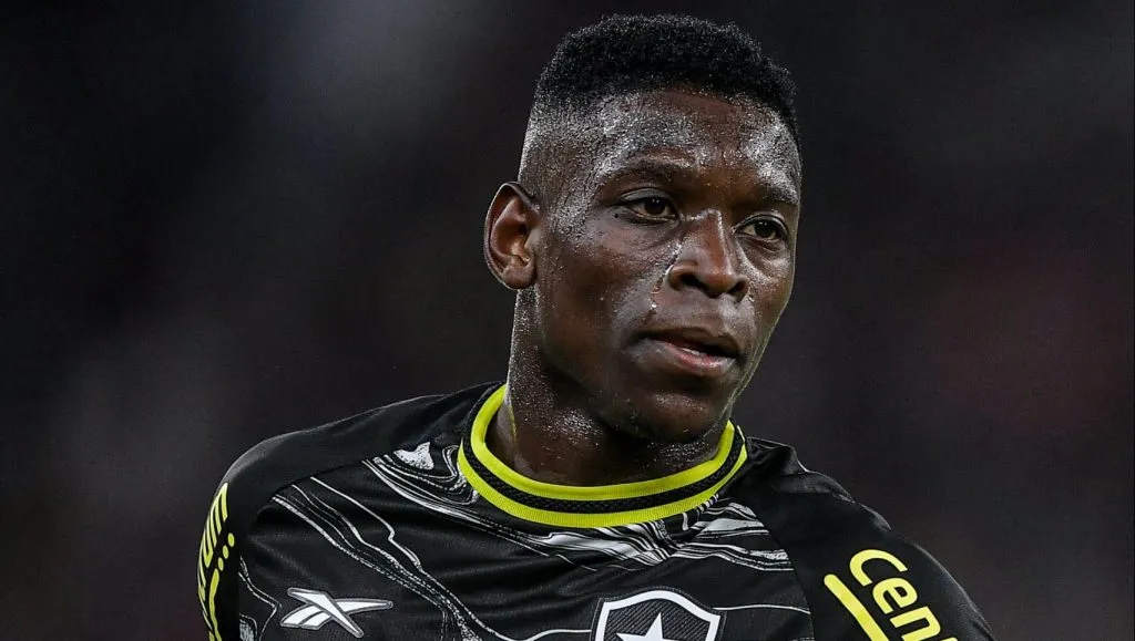 Luiz Henrique em Botafogo x Vasco. Foto: Thiago Ribeiro/AGIF