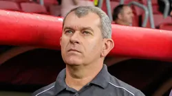 Cláudio Tencati durante o duelo no Beira-Rio. Foto: Maxi Franzoi/AGIF