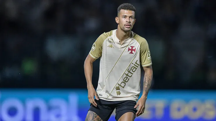 João Victor em ação pelo Vasco - Foto: Thiago Ribeiro/AGIF