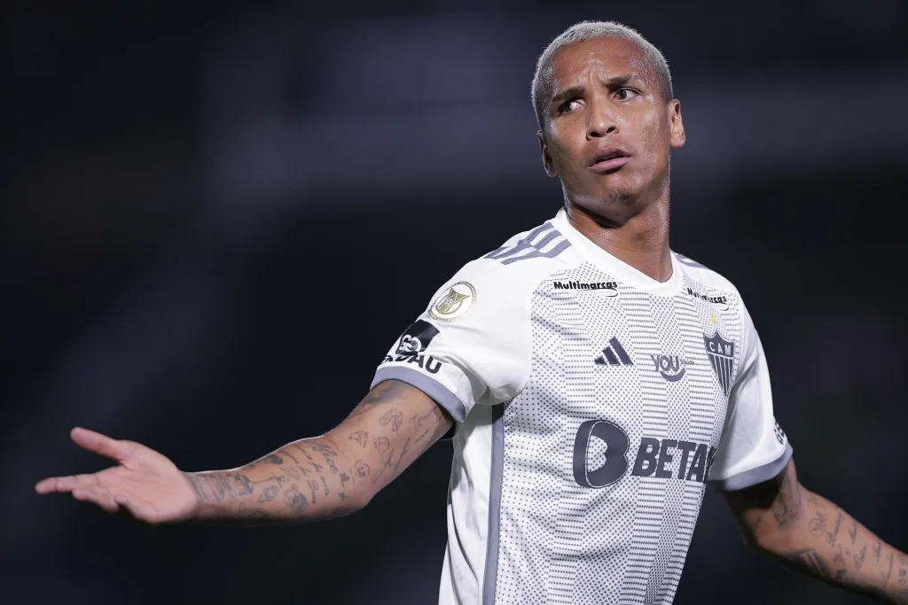 Dívida do Galo por Deyverson gera pressão por parte do Cuiabá. Foto: Ettore Chiereguini/AGIF