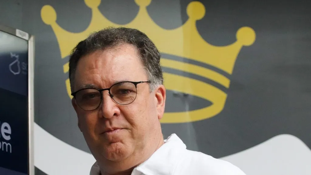 Foto: Reinaldo Campos/AGIF – Marcelo Teixeira só vai contratar ponta uruguaio se questão judicial for resolvida.