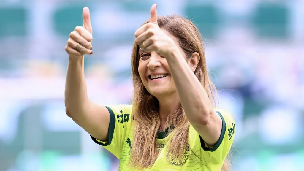 Leila Pereira, presidente do Palmeiras, deu sinal positivo para emprestar o Allianz Parque –  Foto: Marcello Zambrana/AGIF