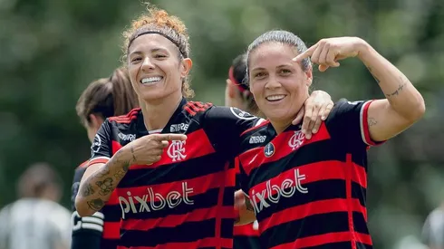 Cristiane e Glaucia, comemoram seus gols sobre o Botafogo pela partida de ida das semifinais no Carioca Feminino