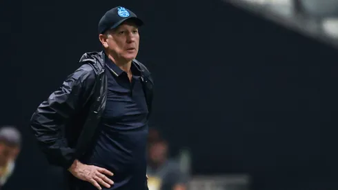 Renato Gaúcho também é pressionado pela torcida