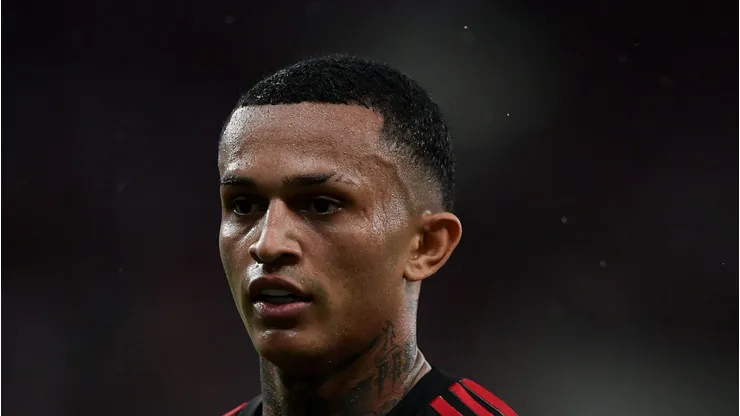 Wesley, jogador do Fla, está na mira dos italianos.