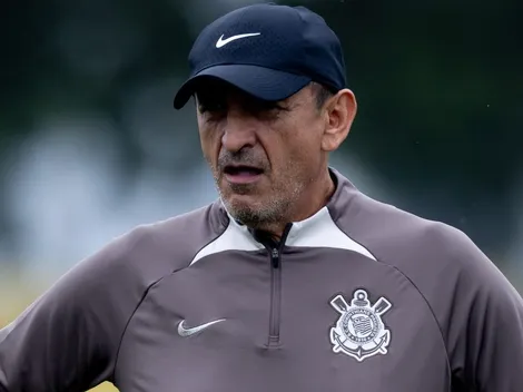 Ramón Díaz escala Hugo em Corinthians X Palmeiras, no Brasileirão