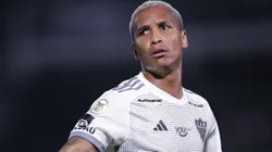 Deyverson apronta nos bastidores e leva bronca