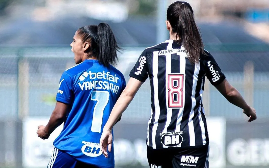 Vanessinha, do Cruzeiro comemora seu gol sobre as rivais atleticanas pelo Campeonato Mineiro. Foto: Gustavo Martins/Cruzeiro