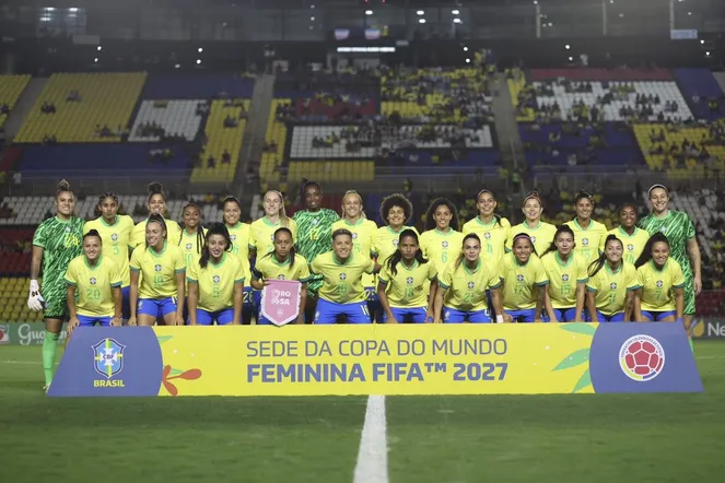 Seleção Brasileira Feminina, posa para foto oficial após vitória por 3 a 1 no segundo amistoso contra a Colômbia pela Copa do Mundo 2027. Foto: Lilian Villas Boas/CBF