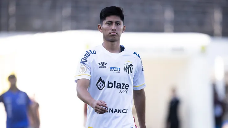 Miguelito já foi relacionado para o profissional, em 2023
