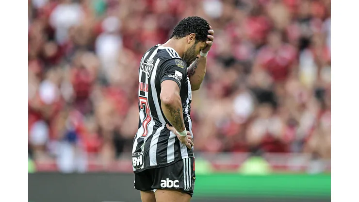 Hulk jogador do Atletico-MG lamenta durante partida contra o Flamengo. Foto: Thiago Ribeiro/AGIF