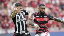 Foto: Alexandre Loureiro/AGIF - Gerson em disputa de bola