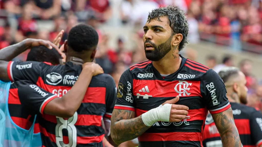 Foto – IMAGO / Fotoarena – Flamengo venceu Atlético-MG por 3 a 1, com gols de Arrasca e Gabigol (duas vezes). Kardec descontou para o Galo.