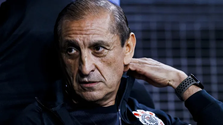 Ramón Díaz deixou jogadores conhecidos da Fiel de fora de lista inicial do SCCP no Paulistão