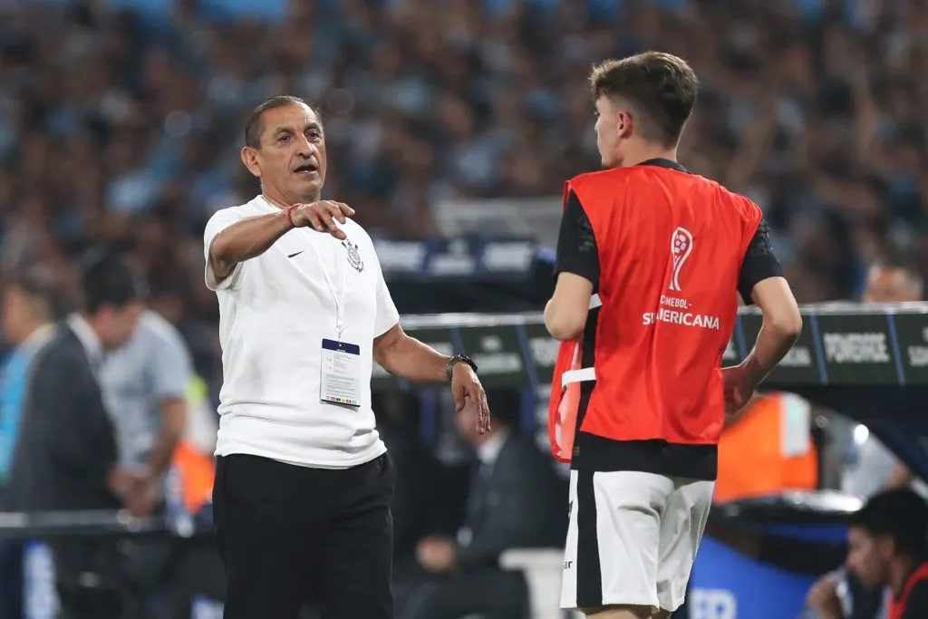 Ramón Díaz está pressionado no Timão. Foto: Daniel Jayo/Getty Images
