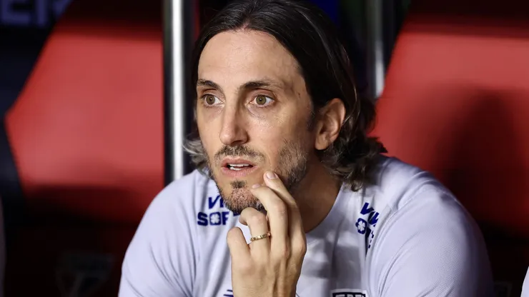 1ª saída? Santos pode perder titular para o São Paulo de Zubeldía
