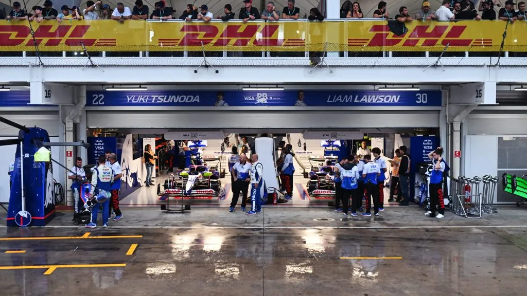 Autódromo de Interlagos sofrendo com chuvas ((Photo by Rudy Carezzevoli/Getty Images)