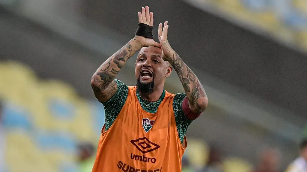 Felipe Melo reclamando. Foto: Thiago Ribeiro/AGIF