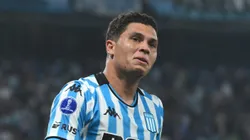 Quintero, meia do Racing, da Argentina, em ação contra o Corinthians na Sul-Americana