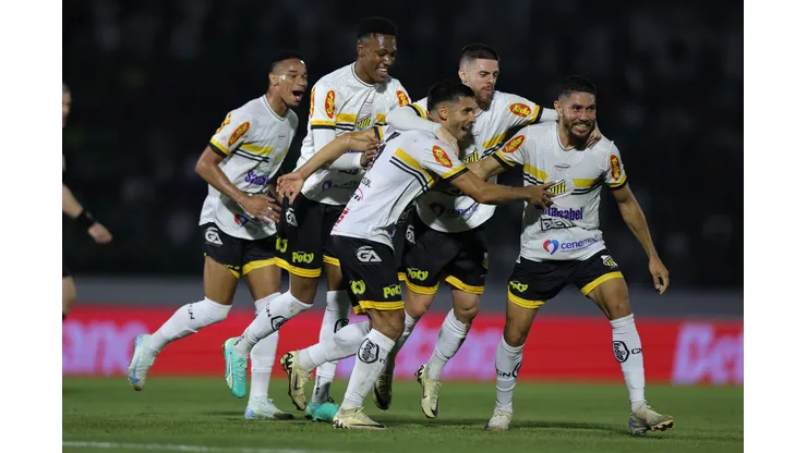 Novorizontino visitou o Guarani na última rodada da Série B (Foto: Pedro Zacchi/AGIF)