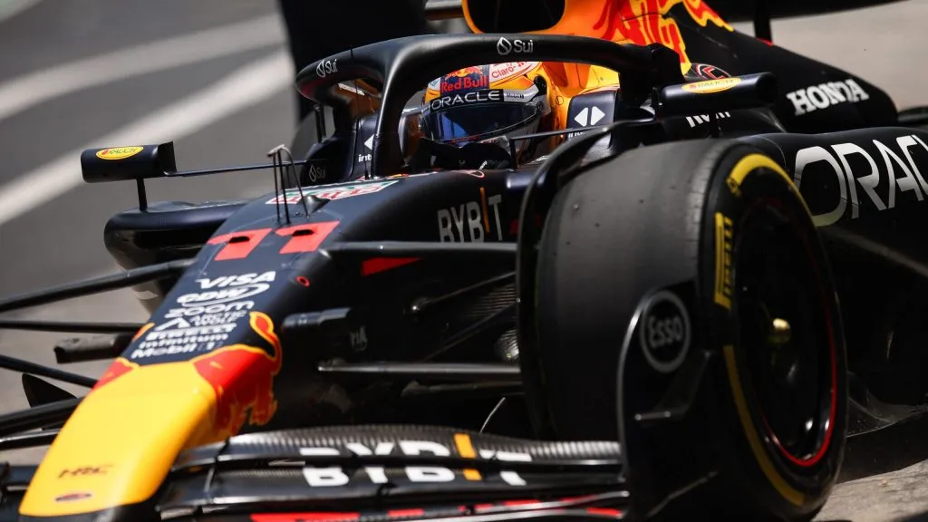 Sergio Pérez pilotando o RB20 no GP de São Paulo