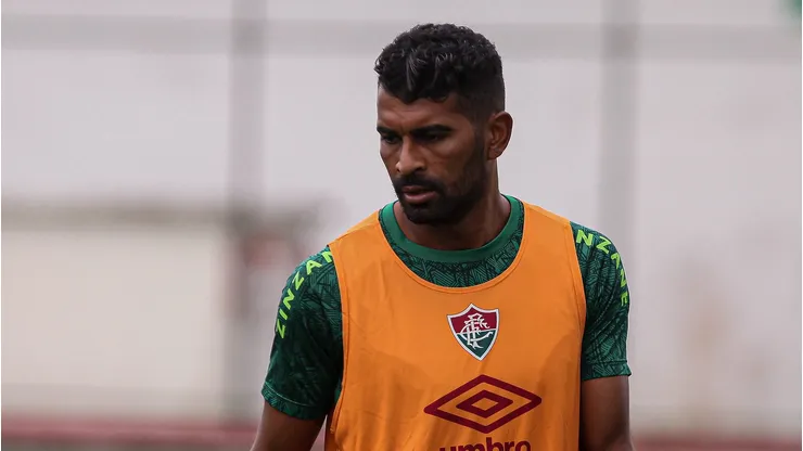Thiago Santos teve mudança total de planos no Flu - Foto: Flickr Oficial Fluminense